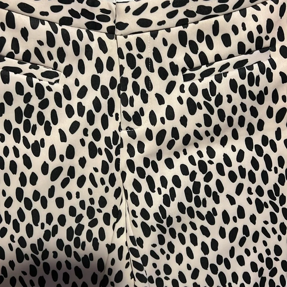 Bar III ANIMAL PRINT LEGGINGS - Picture 3 of 5
